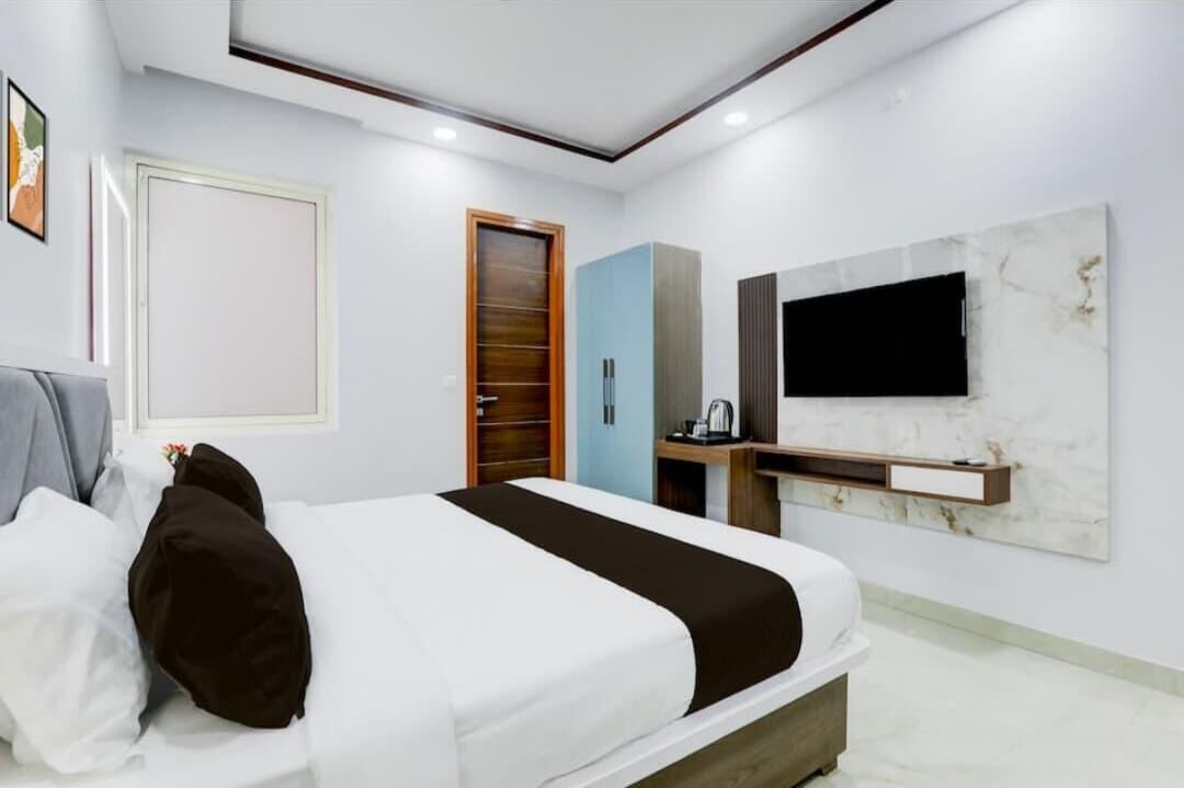 Escritorio, espacio para trabajar con un portátil, wifi gratis