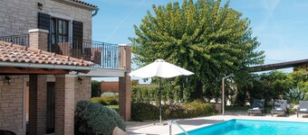 Villa Radetići (100431-K1) - Tinjan