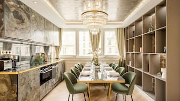 Apartment, Stadtblick | Eigene Küche | Kühlschrank, Mikrowelle, Ofen, Herdplatte