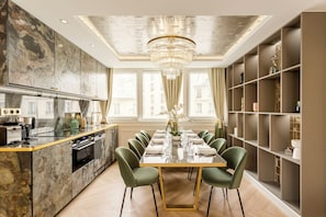 Apartment, Stadtblick | Eigene Küche | Kühlschrank, Mikrowelle, Ofen, Herdplatte