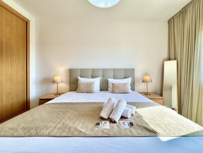 1 habitación y ropa de cama 