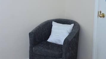 Triple Room | Blackout curtains, iron/ironing board, free WiFi