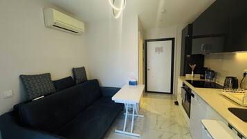 Condo, Resort View | Iron/ironing board, free WiFi, bed sheets