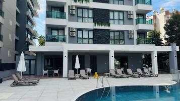 Seasonal outdoor pool