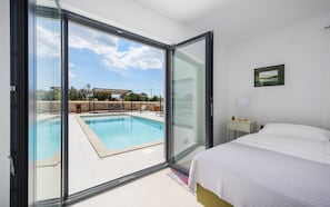 A heated pool - Villa 115 (100401-K1) - Visnjan (Porec) (Visnjan (Porec))