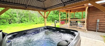 Quaint 3-bedroom house in Bethel