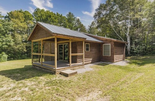 Quaint 3-bedroom house in Bethel