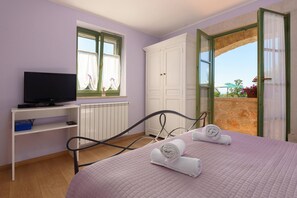 7 Schlafzimmer, Bügeleisen/Bügelbrett, Internetzugang, Bettwäsche