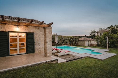 Villa De Marchi (100201-K1) - Vizinada (Porec)