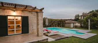 Villa De Marchi (100201-K1) - Vizinada (Porec)