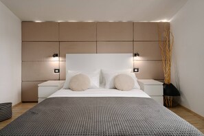 4 Schlafzimmer, Bügeleisen/Bügelbrett, Internetzugang, Bettwäsche