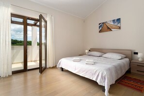 4 chambres, accès à Internet, literie fournie