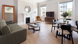 Leilighet – deluxe, 3 soverom | Oppholdsområde