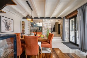 تناول الطعام