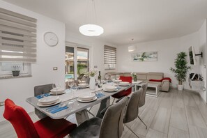 تناول الطعام