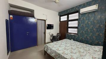 Deluxe Double Room | Free WiFi