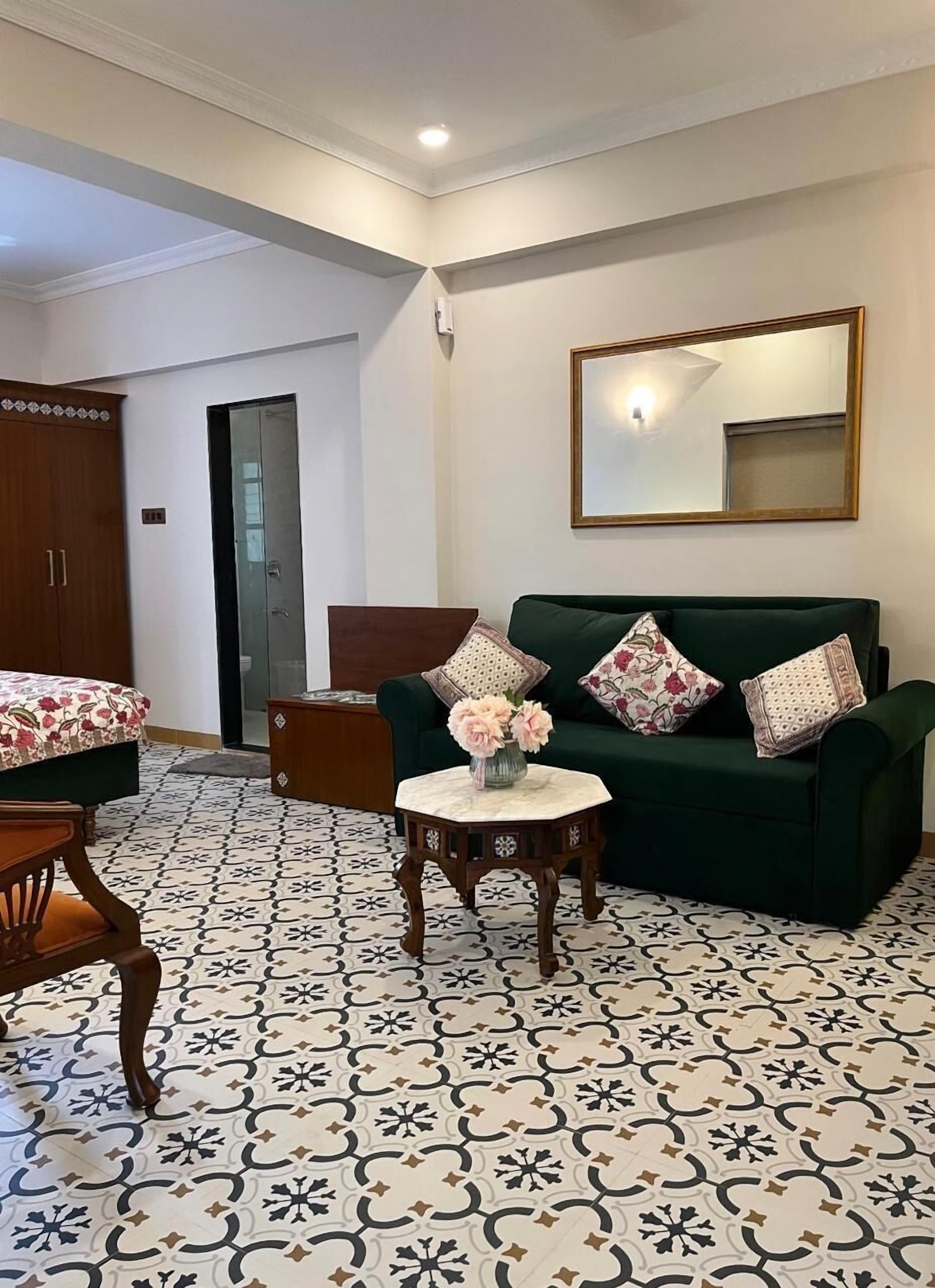 高級雙人房, 空調, 花園景 | 客廳 | 電視