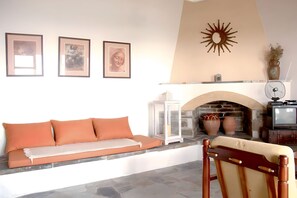 TV, fireplace - Your Peaceful Getaway – Sea View Serenity Villa, Delfini Bay Syros (Ano Syros)