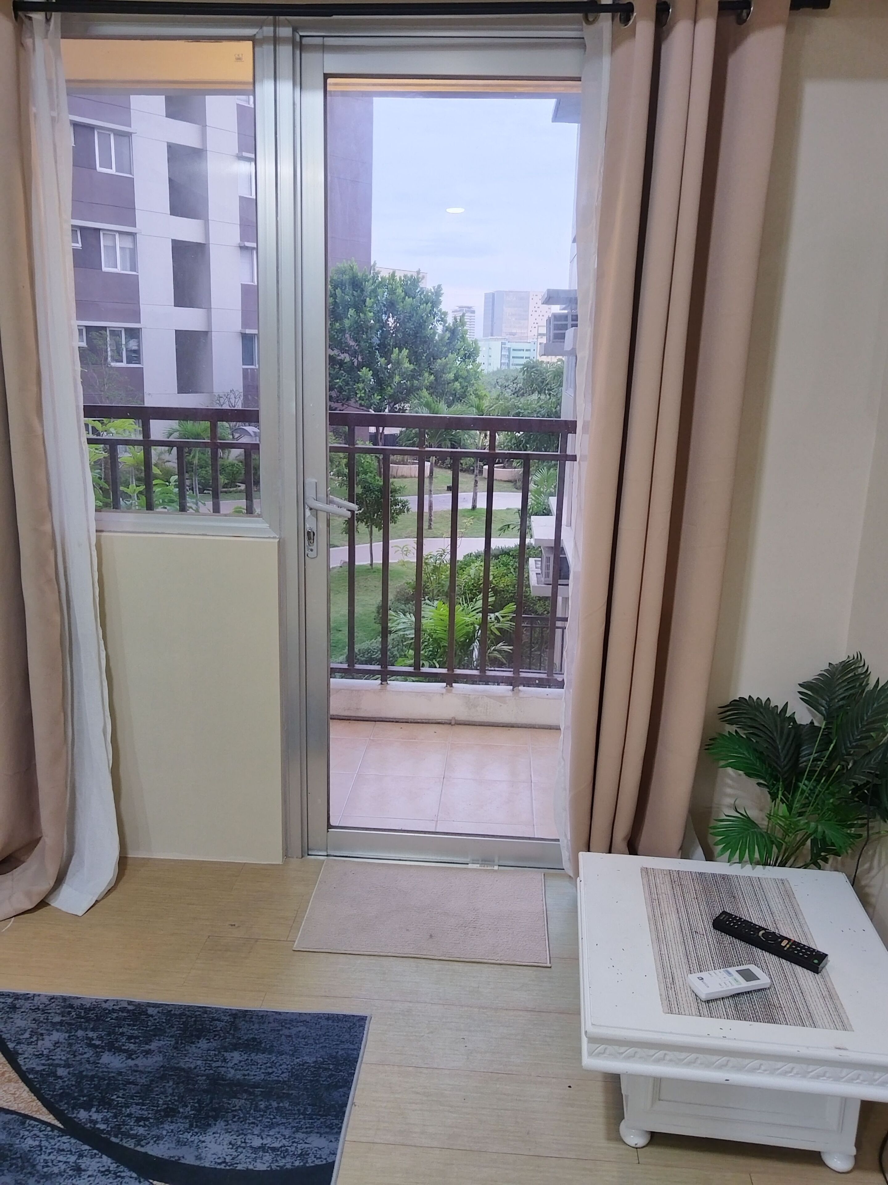 Condo Confort, 1 habitación, balcón, vista al jardín | Vista del balcón