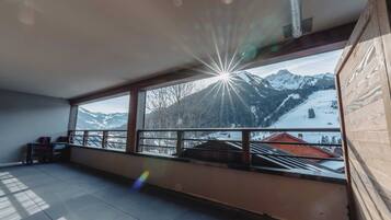 Comfort Apartment, Kitchen, Mountain View | Terrace/patio