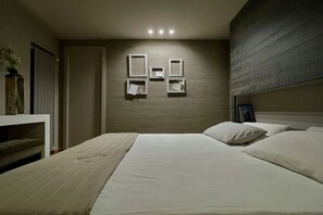 1 chambre, fer et planche à repasser, accès au Wi-Fi (inclus)