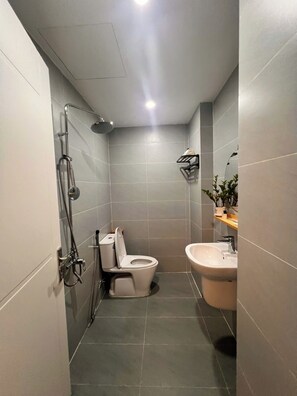 شقة عادية | حمام