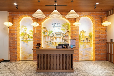 Reception. Sujet Center Hotel by Haviland