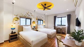 Soundproofing, free WiFi, bed sheets