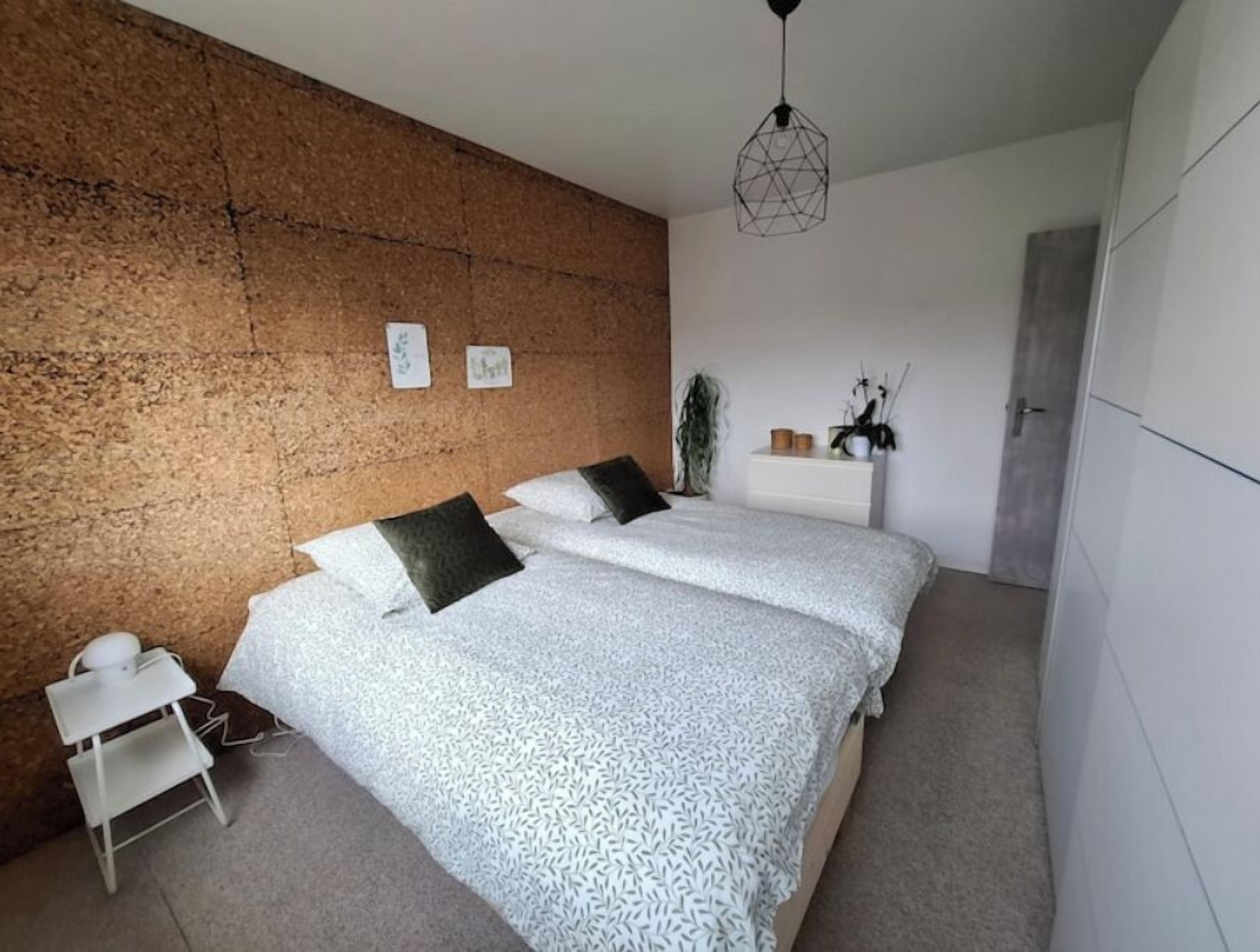 3 Schlafzimmer, Bügeleisen/Bügelbrett, WLAN, Bettwäsche