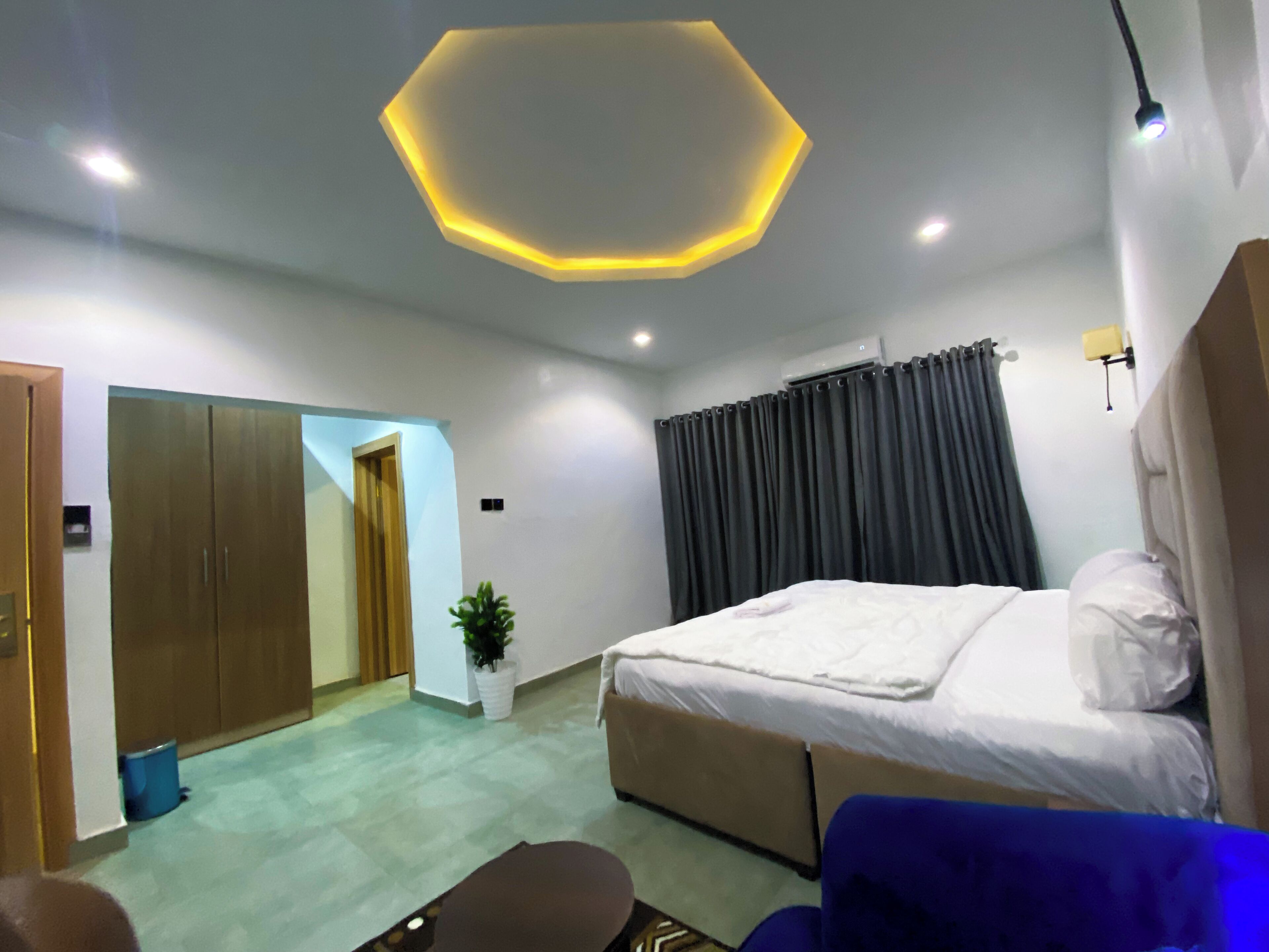 Giường phụ