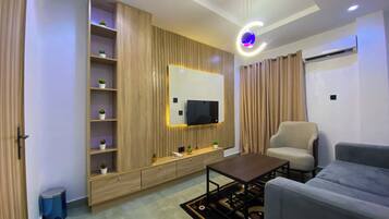 Desk, laptop workspace, free WiFi