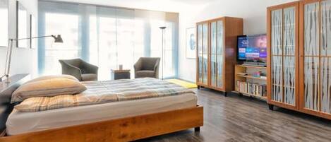 1 bedroom, WiFi, bed sheets