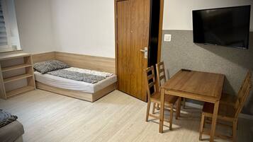 Comfort Quadruple Room | Iron/ironing board, free WiFi
