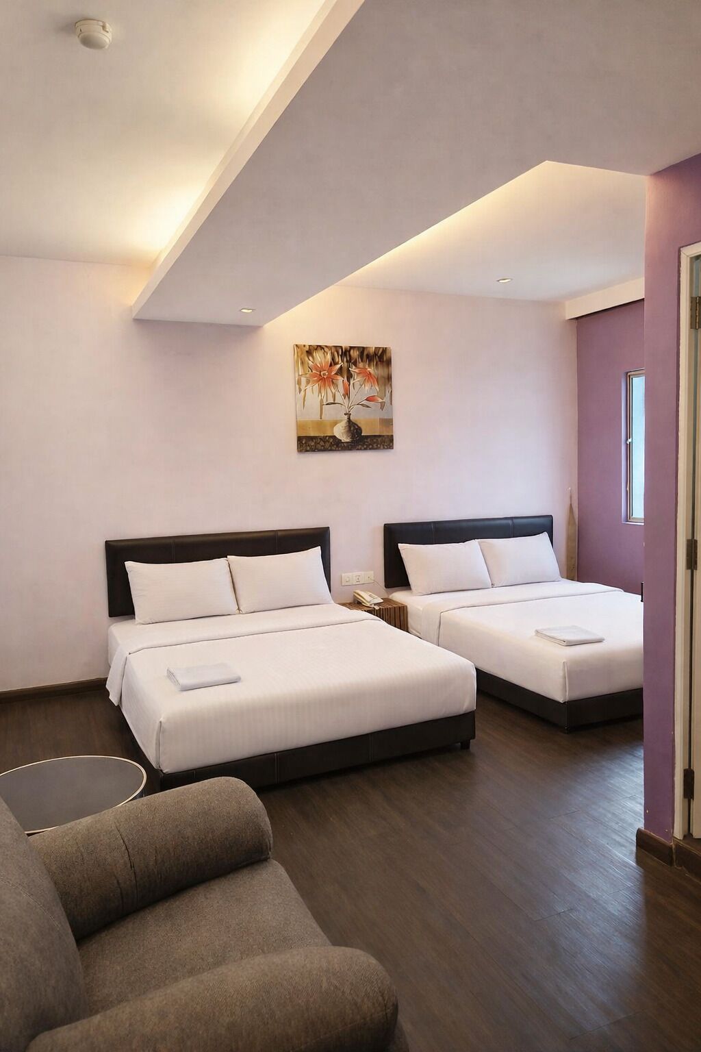 Iron/ironing board, free WiFi