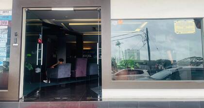 Newland Hotel by Ardens - Taman Pelangi