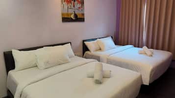 Family Quadruple Room, 2 Queen Beds