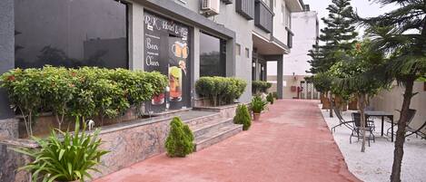 Petit déjeuner buffet (350 INR par personne)