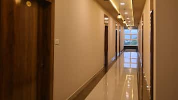 Dutxa, articles de tocador gratuïts, tovalloles i sabó