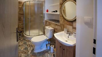 Apartment, 1 Bedroom, Smoking, Terrace | Bilik Mandi