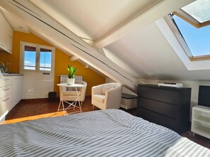 1 bedroom, WiFi, bed sheets