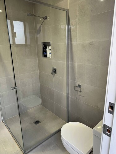 Bran new Home With Ducted AC to Stay in Sydney