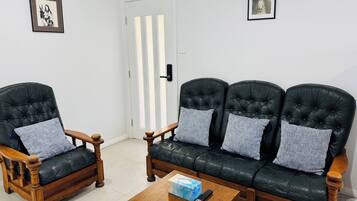 Casa, 3 habitaciones, para fumadores, balcón | Sala de estar