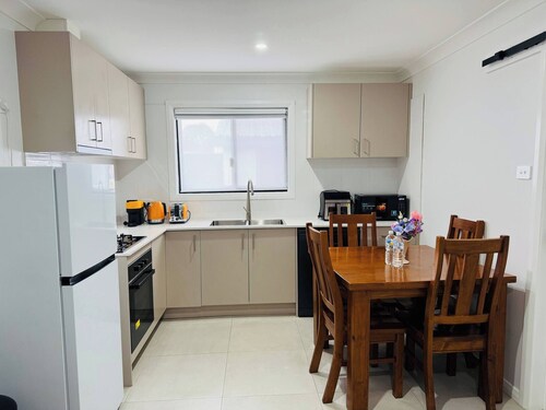 Bran new Home With Ducted AC to Stay in Sydney