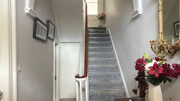 Silitysrauta/-lauta, ilmaiset vauvansängyt, ilmainen Wi-Fi