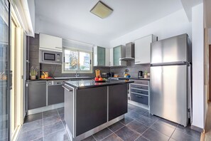 Apartment, 3 Bedrooms, Balcony, City View | Interior - Lena Court - Spacious 3bdr, City Views & Large Balcony (Limassol)