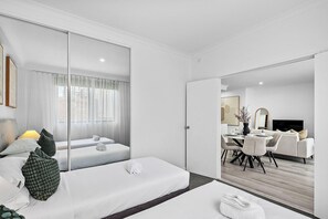 2 bedrooms, desk, iron/ironing board, free WiFi