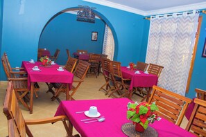 Restaurant - Bamboo Savanna Villas (Arusha)