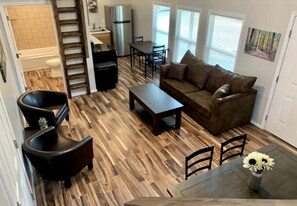 Living area - Gorgeous Cabin Surrounded by Trees in Jamestown, Tennessee (Jamestown)