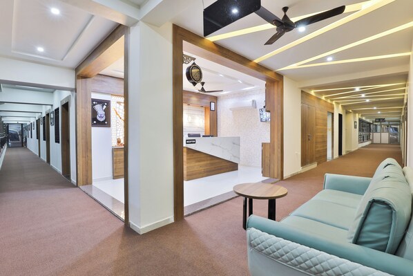 Interior - Hotel SR Radhey (Mangrol)