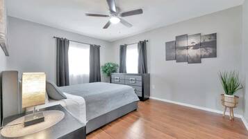 2 habitaciones, tabla de planchar con plancha, wifi y ropa de cama